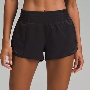Lululemon Hotty Hot High-Rise Lined Short 2.5"